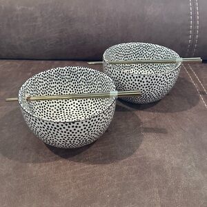 Black and White Polka Dot Ramen Bowls